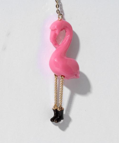 Ray BEAMS（レイビームス）の「THROW A KISS / フラミンゴ ピアス（ピアス（片耳用）・レディース・レッド系その他・ONE SIZE）」の4枚目の写真