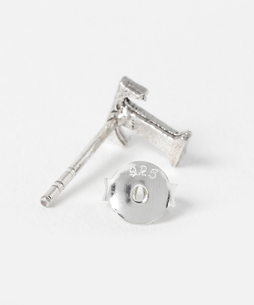 VIBGYOR Women(ヴィブジョー ウィメン)の「OLDイニシャルピアスSV925(OG)(ピアス(片耳用)・レディース・A/J/Q/X/P/Y/T/U/W/K/M/N/C/E/F/G/I/S・FREE)」の19枚目の写真