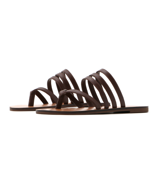 CHARLES & KEITH(チャールズ & キース)の「マルチストラップトングサンダル / MULTI-STRAP THONG SANDALS(サンダル・レディース・ゴールド/ダークブラウン/オレンジ・23cm/24.5cm/23.5cm/22.5cm/24cm)」の1枚目の写真