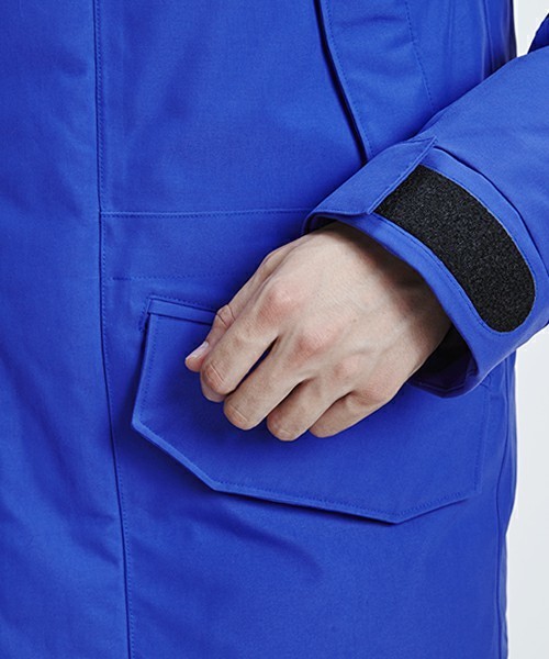 THE NORTH FACE（ザノースフェイス）の「【THE NORTH FACE】 ザ・ノース・フェイス アンタークティカ パーカー 「極地仕様 ダウン」 / Antarctica Parka（ダウンジャケット/コート・メンズ・ブラック/ブルー・L/M/S）」の11枚目の写真