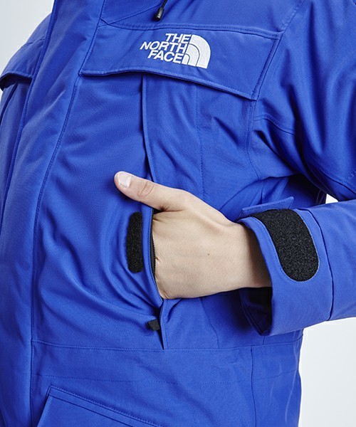 THE NORTH FACE（ザノースフェイス）の「【THE NORTH FACE】 ザ・ノース・フェイス アンタークティカ パーカー 「極地仕様 ダウン」 / Antarctica Parka（ダウンジャケット/コート・メンズ・ブラック/ブルー・L/M/S）」の12枚目の写真