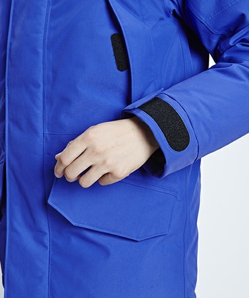 THE NORTH FACE（ザノースフェイス）の「【THE NORTH FACE】 ザ・ノース・フェイス アンタークティカ パーカー 「極地仕様 ダウン」 / Antarctica Parka（ダウンジャケット/コート・メンズ・ブラック/ブルー・L/M/S）」の13枚目の写真