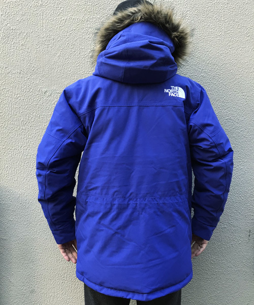 THE NORTH FACE（ザノースフェイス）の「【THE NORTH FACE】 ザ・ノース・フェイス アンタークティカ パーカー 「極地仕様 ダウン」 / Antarctica Parka（ダウンジャケット/コート・メンズ・ブラック/ブルー・L/M/S）」の19枚目の写真
