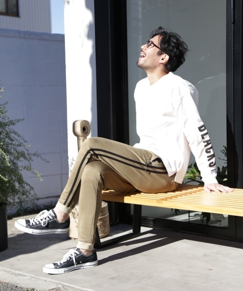 BAYFLOW(ベイフロー)の「【WEB限定アイテム】BAYFLOW/“BLACKS”スリーブロゴ長袖Tシャツ 18SS(Tシャツ/カットソー・メンズ・ホワイト/チャコール・MEDIUM/LARGE/SMALL)」の4枚目の写真