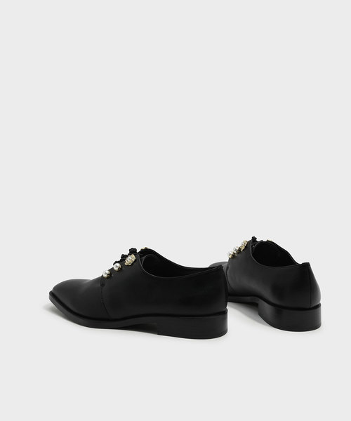 CHARLES & KEITH(チャールズ & キース)の「エンベリッシュノーテッドオックスフォード / EMBELLISHED KNOTTED OXFORDS(ローファー・レディース・ブラック/シルバー・22.5cm/23.5cm/23cm/24.5cm/25cm)」の5枚目の写真