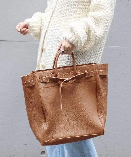 美品　ヤングアンドオルセン　フレームワーク別注　エンボスレザー　トートバッグ YOUNG&OLSEN フレームワーク別注エンボスレザートート FRAMeWORK別注