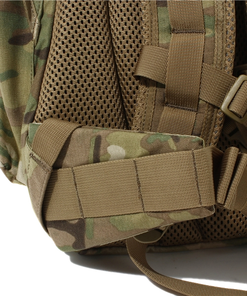 WHO'S WHO gallery(フーズフーギャラリー)の「【karrimor SF】 SABRE 35L(バックパック/リュック・メンズ・カモフラージュ・FREE)」の3枚目の写真