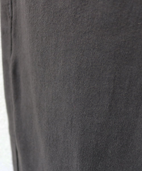 andme（アンドミー）の「ストレッチ綿ツイルチノパンツ ウエストゴム（チノパンツ・レディース・チャコールグレー/ブラック/ベージュ/カーキ・M/L）」の9枚目の写真