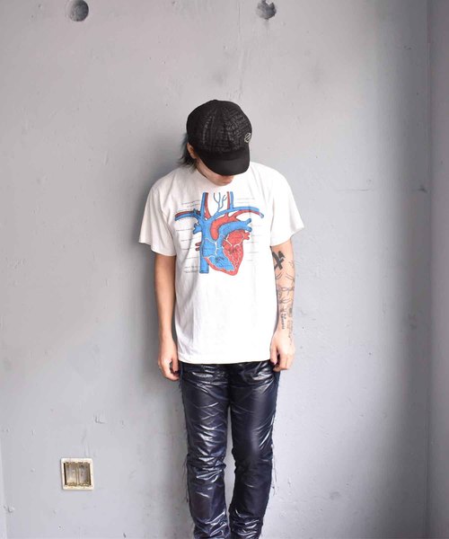 VINTAGE（ヴィンテージ）の「【ヴィンテージ古着】70's 心臓デザイン Tシャツ（Tシャツ/カットソー・メンズ・ホワイト・LARGE）」の4枚目の写真