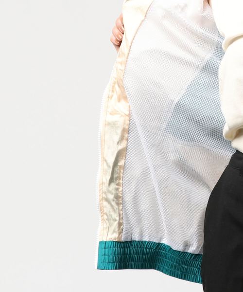 Khaju（カージュ）の「O.K.:スポーツブルゾン（ブルゾン・レディース・パープル/グリーン・ONE SIZE）」の3枚目の写真