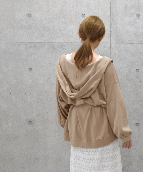 w closet（ダブルクローゼット）の「スウェットパーカーガウン（パーカー・レディース・ベージュ/アイボリー/モカ・FREE）」の20枚目の写真