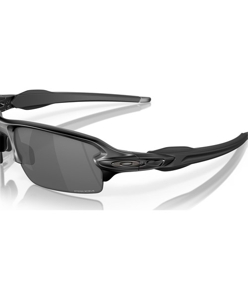 OAKLEY（オークリー）の「OAKLEY/オークリー サングラス FLAK 2.0 プリズム 紫外線対策 OO9271-2261（サングラス・メンズ・ブラック・FREE）」の7枚目の写真