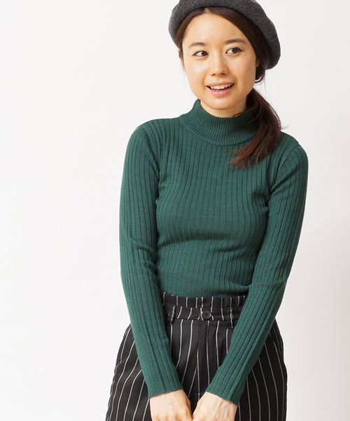 WEGO（ウィゴー）の「WEGO/ワイドリブハイネックニット（ニット/セーター・レディース・オフホワイト/ホワイト系その他/ブラック/ブラック系その他/杢グレー/ダークグリーン/レッド/その他1/ブルー/サックスブルー/パープル/ライトパープル・FREE）」の7枚目の写真