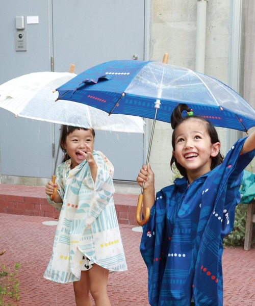 392 plusm（サンキューニプリュスエム）の「rain poncho kids S（レインコート/ポンチョ・キッズ・ネイビー/レッド/ブラック/グレー/ブルー/オフホワイト/グリーン/イエロー・S）」の11枚目の写真