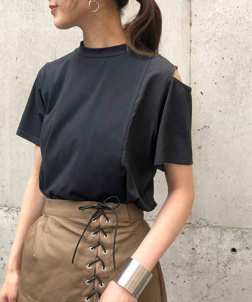 &g'aime（アンジェム）の「【&g'aime】肩スリットTシャツ/シアー