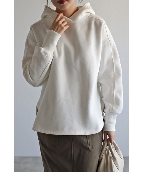 Bonjour Sagan(ボンジュールサガン)の「裏起毛ラウンドカットパーカー(パーカー・レディース・ブラック/ベージュ/ホワイト・FREE)」の2枚目の写真