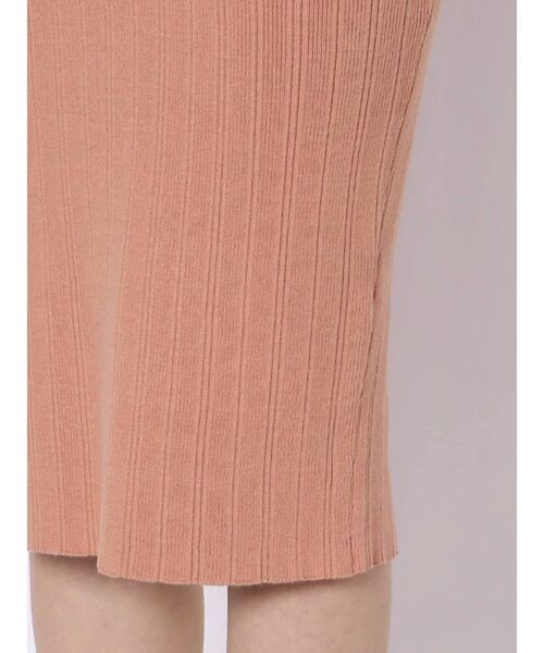 RESEXXY（リゼクシー）の「レイヤードリブニットワンピース（ワンピース・レディース・オフホワイト/ブラック/オレンジ/ベージュ・FREE）」の22枚目の写真