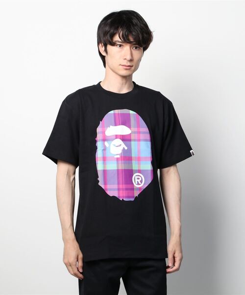 A BATHING APE（アベイシングエイプ）の「BAPE CHECK BIG APE HEAD TEE M（Tシャツ/カットソー・メンズ・ホワイト×レッド/ホワイト×パープル/ブラック×パープル/ブラック×レッド・SMALL/MEDIUM/LARGE/X-LARGE/XX-LARGE/XXX-LARGE）」の12枚目の写真