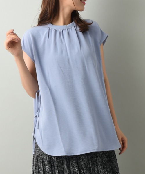 INTERPLANET（インタープラネット）の「サイドリボンＢＡＣＫボタンデザインブラウス（シャツ/ブラウス・レディース・イエロー/サックスブルー/ベージュ/ブラック・FREE）」の12枚目の写真