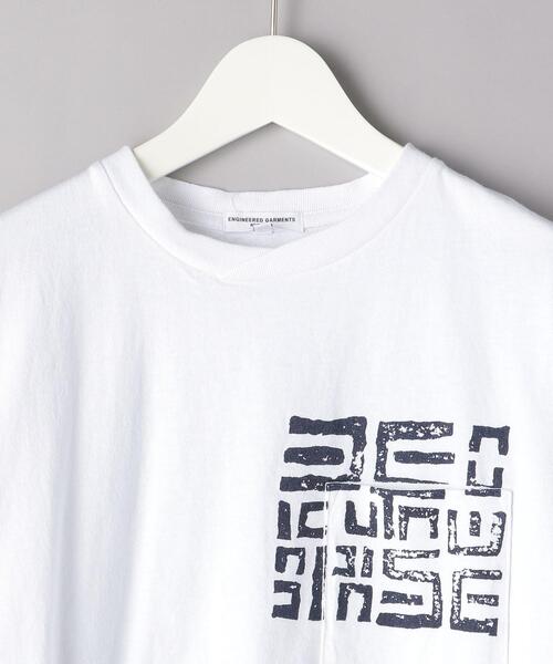 Engineered Garments（エンジニアードガーメンツ）の「＜Engineered Garments（エンジニアド ガーメンツ）＞ ジオメトリック プリント Tシャツ■■■（Tシャツ/カットソー・メンズ・ホワイト・MEDIUM/SMALL）」の3枚目の写真