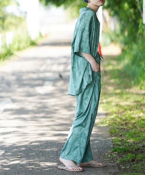 nimiru(ニミル)の「【セットアップ対応】ゆるてろシャツ(シャツ/ブラウス・レディース・グリーン/ブラック/ピンク・FREE)」の7枚目の写真