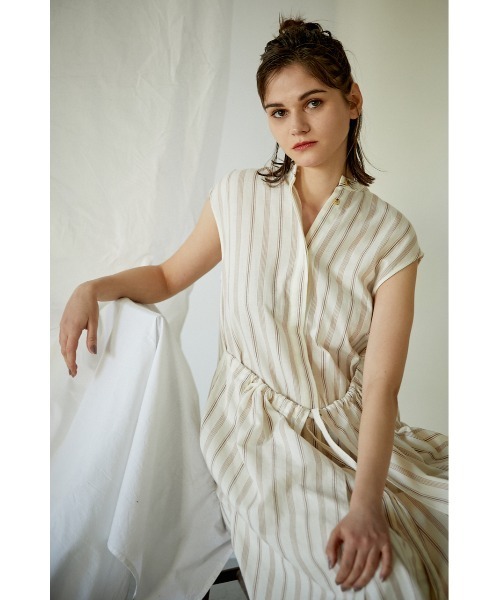 BLACK BY MOUSSY(ブラックバイマウジー)の「stripe apron shirt dress(ストライプエプロンシャツドレス)(シャツワンピース・レディース・ホワイト系その他・FREE)」の9枚目の写真