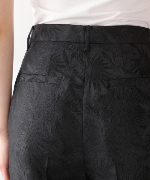 yuw（ユウ）の「ＪＱテーパードパンツ２　944531（その他パンツ・レディース・ブラック/ベージュ/グリーン・MEDIUM/LARGE）」の16枚目の写真