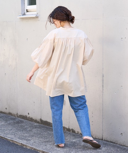 natural couture（ナチュラルクチュール）の「あおいさんコラボ刺繍切替チュニック（シャツ/ブラウス・レディース・ミント/オフホワイト/ブラック/ベージュ・FREE）」の18枚目の写真