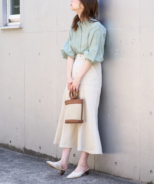 natural couture（ナチュラルクチュール）の「あおいさんコラボ刺繍切替チュニック（シャツ/ブラウス・レディース・ミント/オフホワイト/ブラック/ベージュ・FREE）」の22枚目の写真