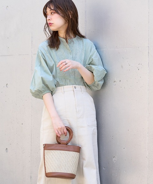 natural couture（ナチュラルクチュール）の「あおいさんコラボ刺繍切替チュニック（シャツ/ブラウス・レディース・ミント/オフホワイト/ブラック/ベージュ・FREE）」の21枚目の写真