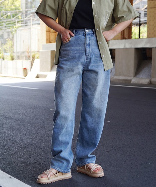 179/WG（イチナナキュウダブルジー）の「デニムハイライズテーパードパンツ（デニムパンツ・レディース・オフホワイト/その他1/その他2・MEDIUM）」の17枚目の写真