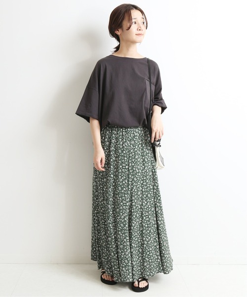 SLOBE IENA（スローブイエナ）の「Scatter Flower フレアスカート【ウエストゴム/手洗い可能】◆（スカート・レディース・ネイビー/グリーン・38/36）」の10枚目の写真