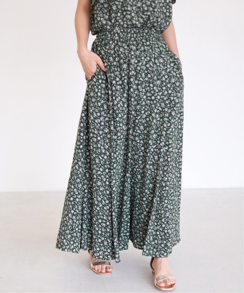 SLOBE IENA（スローブイエナ）の「Scatter Flower フレアスカート【ウエストゴム/手洗い可能】◆（スカート・レディース・ネイビー/グリーン・38/36）」の16枚目の写真