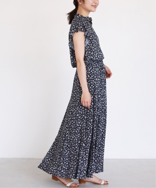 SLOBE IENA（スローブイエナ）の「Scatter Flower フレアスカート【ウエストゴム/手洗い可能】◆（スカート・レディース・ネイビー/グリーン・38/36）」の7枚目の写真