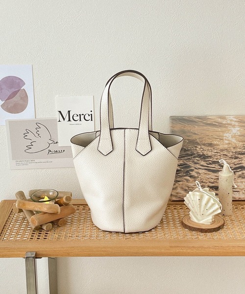 etade（エタード）の「2way バケットバッグ etda3（ショルダーバッグ・レディース・ホワイト/ブラック/ブラウン/グレイッシュベージュ・FREE）」の10枚目の写真