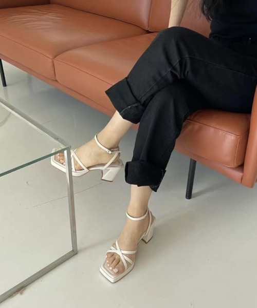 chuclla（チュクラ）の「Platform strap chunky-heel sandals chs147（サンダル・レディース・キャメル/ブラック/ホワイト/ブルーグリーン・39/37/38/40/36）」の5枚目の写真