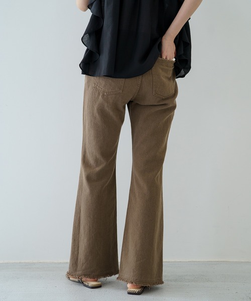 LOUNGEDRESS(ラウンジドレス)の「デニムパンツ(デニムパンツ・レディース・ブラック/モカ・SMALL/MEDIUM)」の18枚目の写真