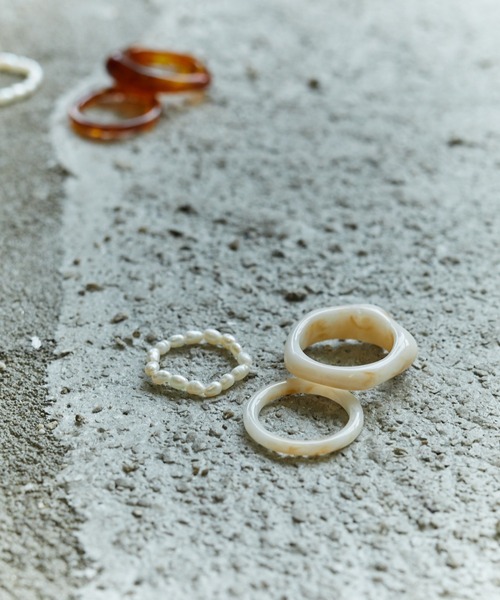 Birthday room（バースデイルーム）の「パール＆アクリル3点セットリング（リング・レディース・ブラウン/ナチュラル/グリーン・FREE）」の16枚目の写真