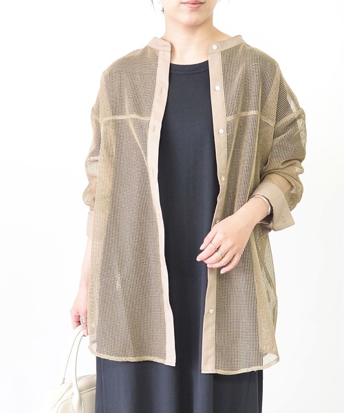 Riberry(リベリー)の「バンドカラーメッシュシャツ(シャツ/ブラウス・レディース・ブラック/ブラウン/アイボリー・MEDIUM)」の10枚目の写真