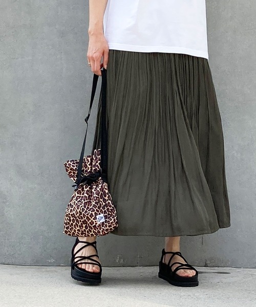Grand PARK（グランドパーク）の「消しプリーツロングスカート（スカート・レディース・ネイビー/ベージュ/チャコールグレー/カーキ・FREE）」の3枚目の写真