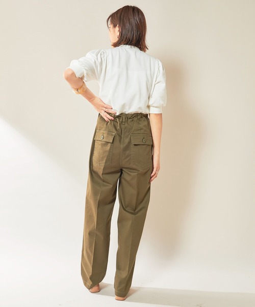 SHENERY（シーナリー）の「ハイウエストベイカーパンツ（その他パンツ・レディース・ベージュ/カーキ・36/38）」の21枚目の写真