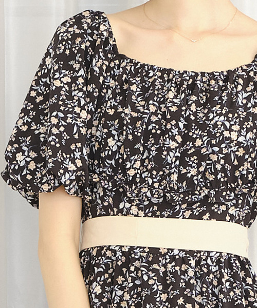 TITTY&CO.（ティティーアンドコー）の「フロントギャザーフラワーワンピース（ワンピース・レディース・オフホワイト/ブラック・MEDIUM/SMALL）」の12枚目の写真