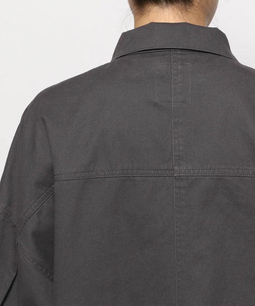 LEPSIM（レプシィム）の「ミリタリードルマンシャツジャケット　959128（ミリタリージャケット・レディース・チャコールグレー/カーキ・FREE）」の15枚目の写真