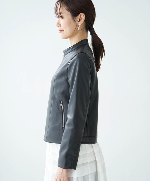 ROPE' PICNIC（ロペピクニック）の「フェイクレザースタンドカラージャケット（ライダースジャケット・レディース・ブラック/ベージュ・38/40）」の11枚目の写真