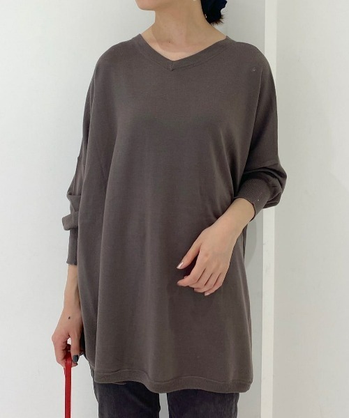 RIVE DROITE（リヴドロワ）の「上品なカジュアル感を演出　カシミヤ混2WAYワイドポンチョニット（ニット/セーター・レディース・グレイッシュベージュ/モカ/ブラック/レッド・FREE）」の3枚目の写真