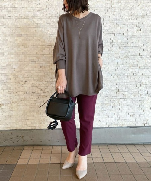 RIVE DROITE（リヴドロワ）の「上品なカジュアル感を演出　カシミヤ混2WAYワイドポンチョニット（ニット/セーター・レディース・グレイッシュベージュ/モカ/ブラック/レッド・FREE）」の11枚目の写真