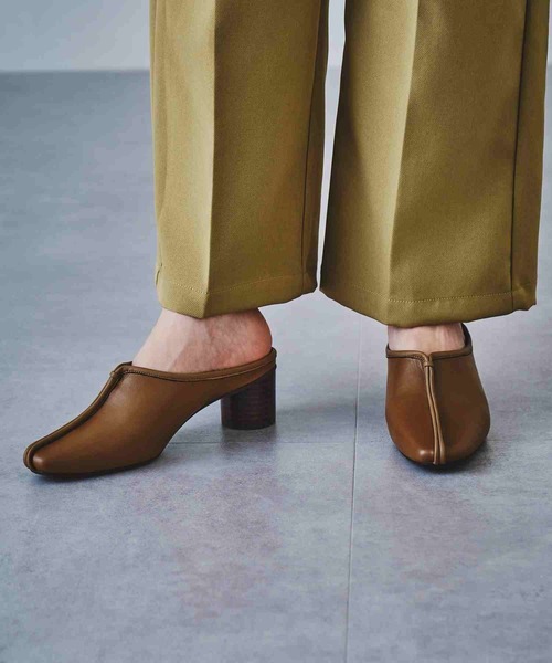 ORiental TRaffic（オリエンタルトラフィック）の「パイピングミュールサンダル 11390（サンダル・レディース・ブラウン・LL/S/M/L）」の7枚目の写真