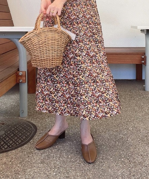 ORiental TRaffic（オリエンタルトラフィック）の「パイピングミュールサンダル 11390（サンダル・レディース・ブラウン・LL/S/M/L）」の2枚目の写真