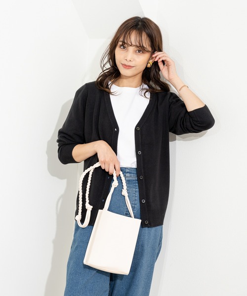 NAVY(ネイビー)の「洗えるニット カシミヤタッチ Vネックカーディガン(カーディガン/ボレロ・レディース・ブラック/ピンク/ベージュ・M/L)」の2枚目の写真