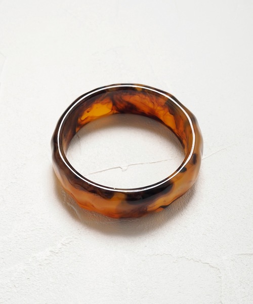 Crisp（クリスプ）の「マーブルワイドバングル（バングル/リストバンド・レディース・ブラウン/アイボリー・FREE）」の2枚目の写真